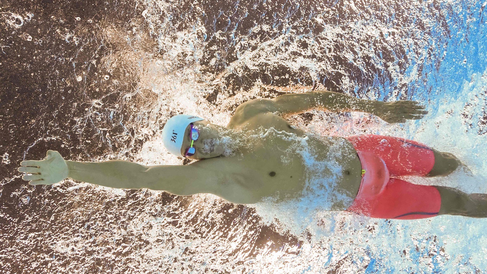 中国男篮海外热身赛取得宝贵经验，磨合阵容期待佳绩，中国男篮热火